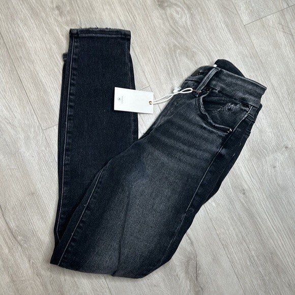 Good American Good Waist High Rise Crop Raw Hem Black 157 Size 0/25 NWT - Picture 12 of 12